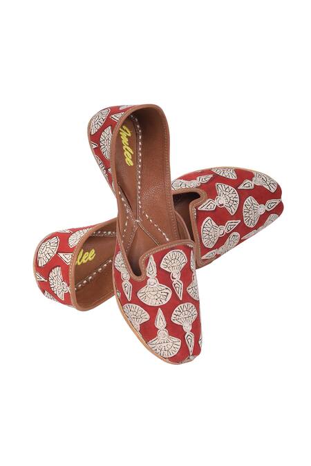 Imlee Jaipur Zafrani Boota Embroidered Juttis 