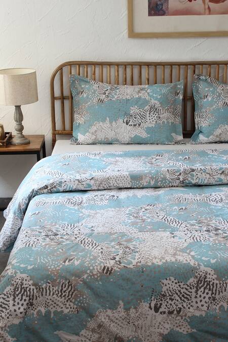 Shop House This Blue Cotton Printed Mashak Dohar Cover at Aza Fashions Shop_House This_Blue Cotton Printed Mashak Dohar Cover_at_Aza_Fashions