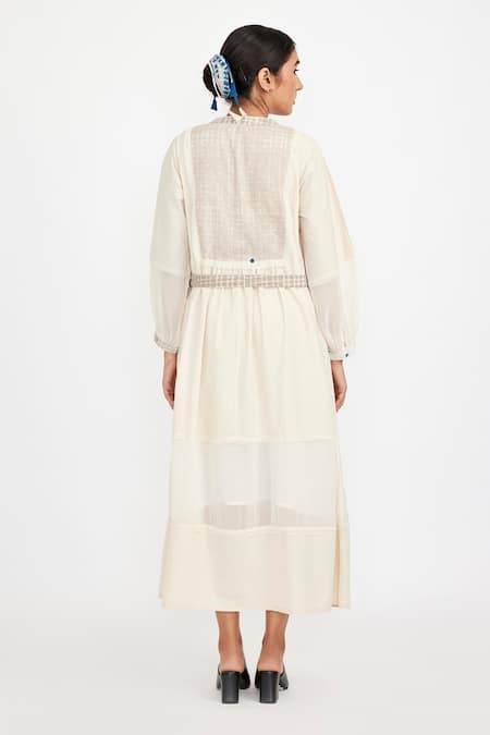 Shop JAYATI GOENKA White Cotton Mandarin Collar Bodice Hand Block Printed Dress at Aza Fashions Shop_JAYATI GOENKA_White Cotton Mandarin Collar Bodice Hand Block Printed Dress _at_Aza_Fashions