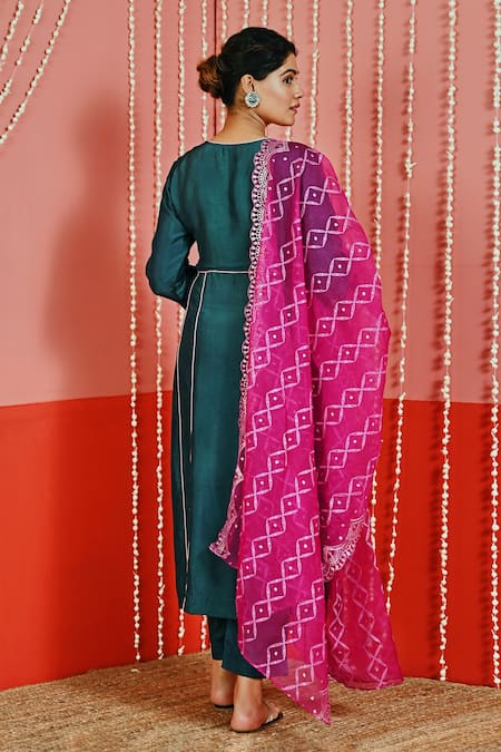 Shop Myaara Green Chanderi, Cotton, Organza Embroidery, Panelled Kurta Set With Dupatta at Aza Fashions Shop_Myaara_Green Chanderi, Cotton, Organza Embroidery, Panelled Kurta Set With Dupatta _at_Aza_Fashions