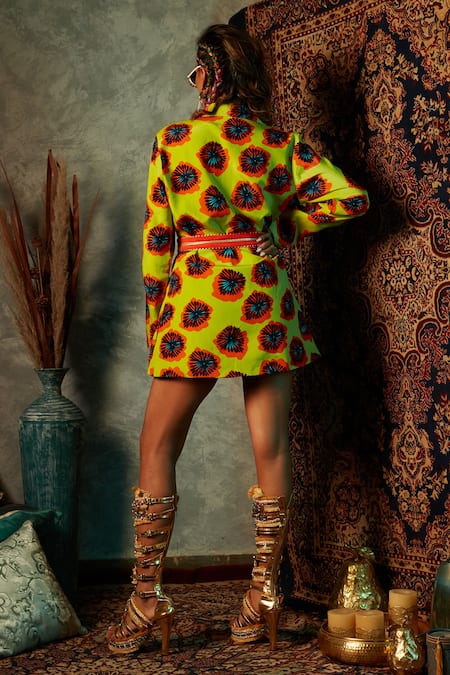 Shop Esha L Amin Yellow Modal, Satin Collared Notched Lapel Printed Blazer at Aza Fashions Shop_Esha L Amin_Yellow Modal, Satin Collared Notched Lapel Printed Blazer _at_Aza_Fashions