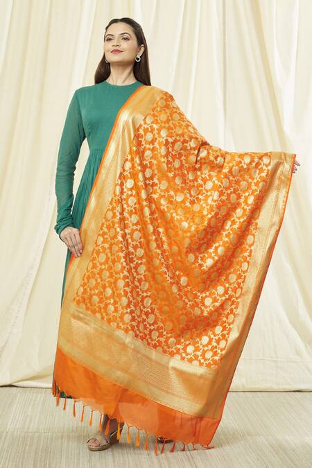 Shop Naintara Bajaj Orange Brocade, Silk Zari, Tassels, Woven Floral Banarasi Art Dupatta at Aza Fashions Shop_Naintara Bajaj_Orange Brocade, Silk Zari, Tassels, Woven Floral Banarasi Art Dupatta_at_Aza_Fashions