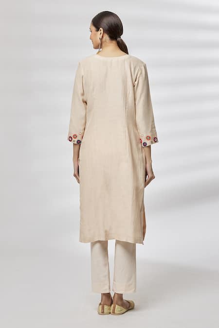 Shop Kasturi Tikmani Pink Kurta Pure Chanderi Floral Round Pattern And Pant Set at Aza Fashions Shop_Kasturi Tikmani_Pink Kurta Pure Chanderi Floral Round Pattern And Pant Set_at_Aza_Fashions