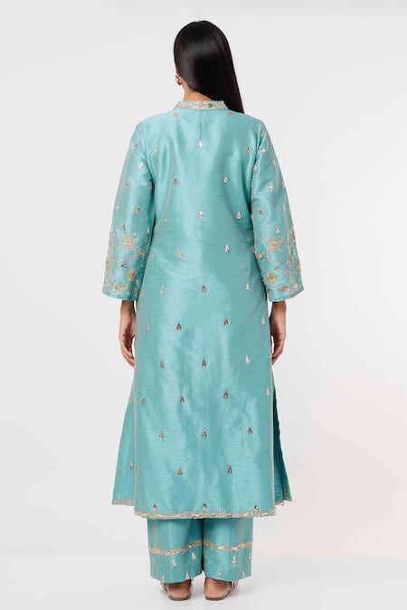 Shop Mehak Murpana Blue Silk Embroidery V-neck Floral Geometric Kurta And Pant Set at Aza Fashions Shop_Mehak Murpana_Blue Silk Embroidery V-neck Floral Geometric Kurta And Pant Set _at_Aza_Fashions