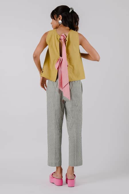 Shop Tussah By Siddhi Shah Green Cotton Cut Work Round Neck Bowtie Crop Top at Aza Fashions Shop_Tussah By Siddhi Shah_Green Cotton Cut Work Round Neck Bowtie Crop Top _at_Aza_Fashions