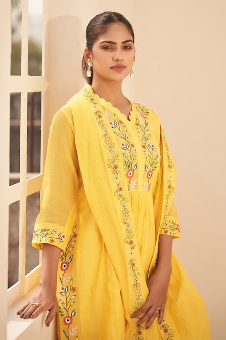 Shop Hirika & Dhruti Yellow Chanderi Embroidery, Cut Work V-neck Kurta Set at Aza Fashions Shop_Hirika & Dhruti_Yellow Chanderi Embroidery, Cut Work V-neck Kurta Set _at_Aza_Fashions