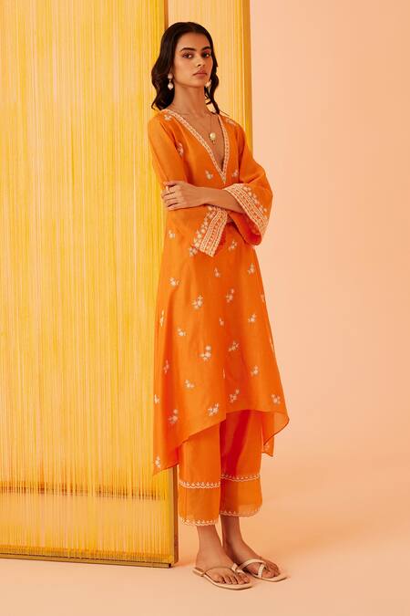 Shop_Sureena Chowdhri_Orange Silk Chanderi Embroidered Dori Deep V Neck Daydream Kurta Set_at_Aza_Fashions
