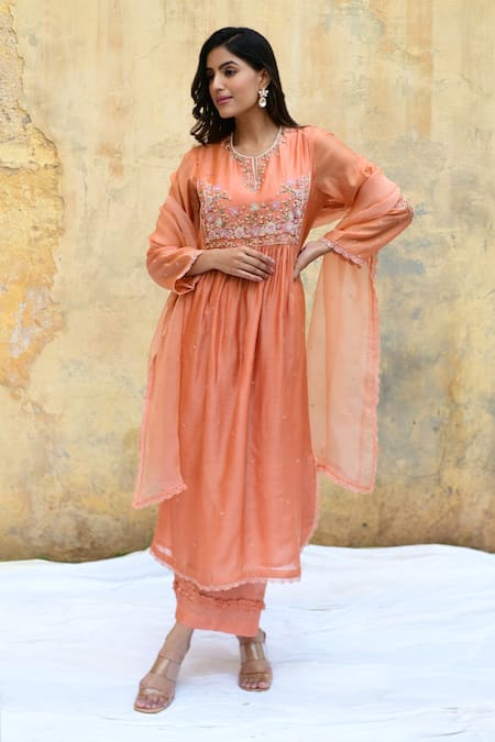 Shop_Label Niti Bothra_Peach Silk Embroidery Split V-neck Flora Kurta And Palazzo Set _at_Aza_Fashions