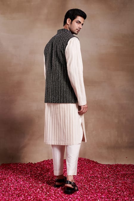 Shop SHASHA GABA Black Chanderi Pearls, Zari Arth Work Waist Coat With Kurta at Aza Fashions Shop_SHASHA GABA_Black Chanderi Pearls, Zari Arth Work Waist Coat With Kurta _at_Aza_Fashions