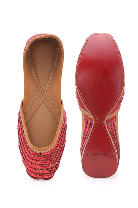 5elements Sequin Embellished Juttis 