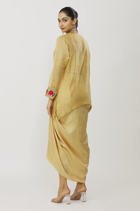 Neeta Bhargava Embroidered Yoke Kurta Draped Skirt Set 