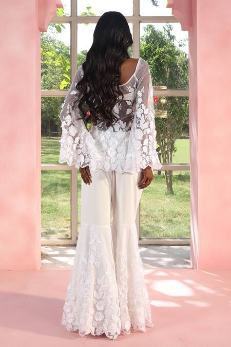 Shop SAANJH BY LEA White Cotton Embroidery Sweetheart Neck Aasiyah Floral Kurta And Sharara Set at Aza Fashions Shop_SAANJH BY LEA_White Cotton Embroidery Sweetheart Neck Aasiyah Floral Kurta And Sharara Set_at_Aza_Fashions