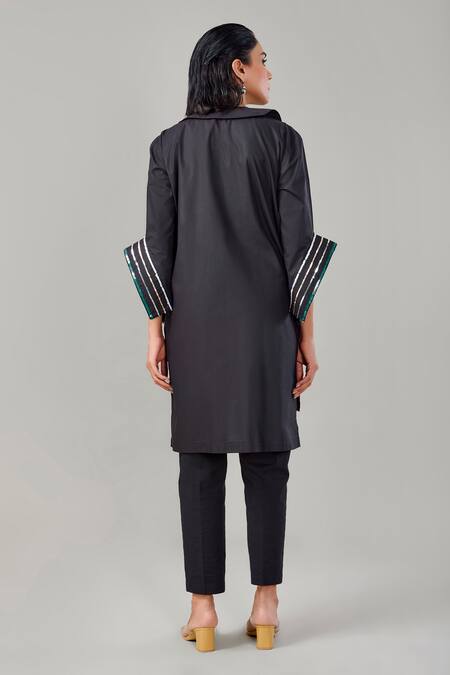 EK Dhaaga Peter Pan Collar Long Shirt 