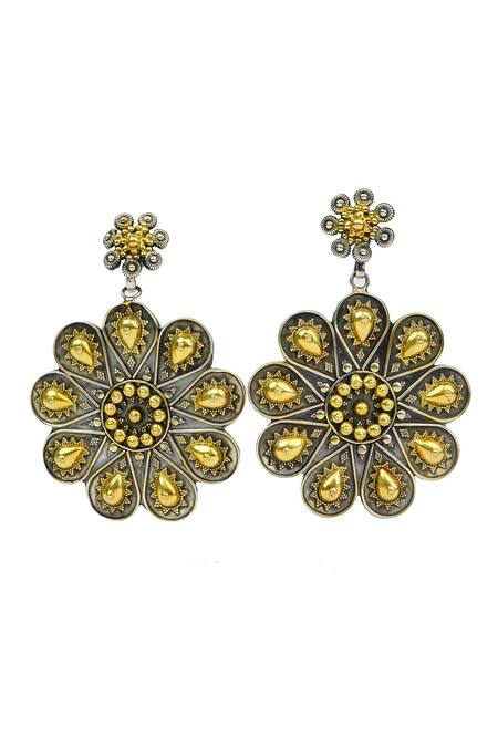 Shop Neeta Boochra Silver Plated Rawa Two-toned Sunflower Work Earrings at Aza Fashions Shop_Neeta Boochra_Silver Plated Rawa Two-toned Sunflower Work Earrings_at_Aza_Fashions