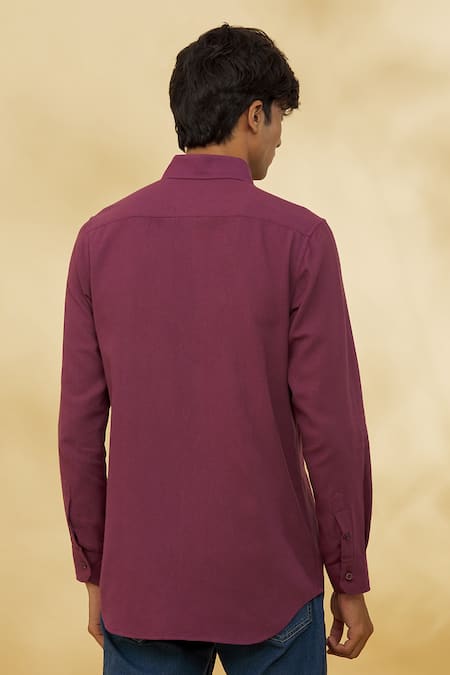 The MeN'S Kompany Placement Embroidered Motif Shirt 