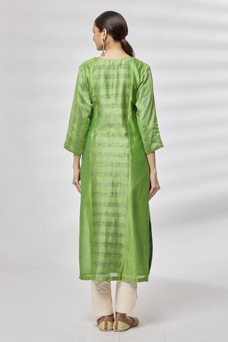 Shop Kasturi Tikmani Green Pure Chanderi Floral V Neck Straight Kurta at Aza Fashions Shop_Kasturi Tikmani_Green Pure Chanderi Floral V Neck Straight Kurta_at_Aza_Fashions