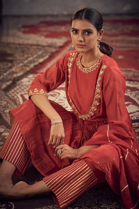 Shop Hirika & Dhruti Red Chanderi, Cotton, Crepe Sequins, Gota Patti Round Neck Anarkali Pant Set at Aza Fashions Shop_Hirika & Dhruti_Red Chanderi, Cotton, Crepe Sequins, Gota Patti Round Neck Anarkali Pant Set _at_Aza_Fashions
