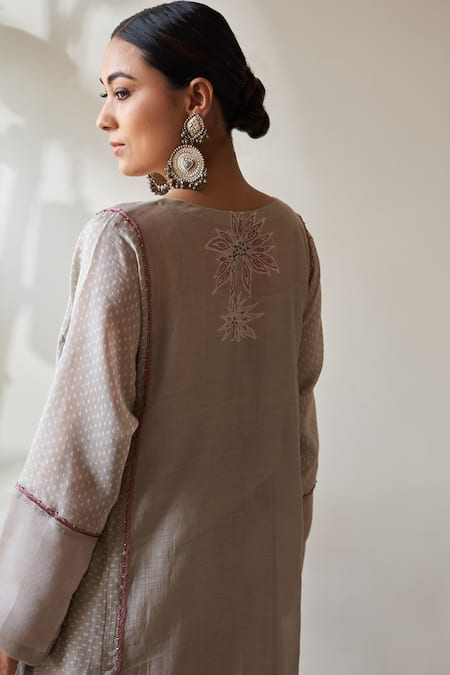 Shop Rekha Agra Grey Handloom Cotton, Organza Sequins, Embroidery Round Neck Floral Kurta Set at Aza Fashions Shop_Rekha Agra_Grey Handloom Cotton, Organza Sequins, Embroidery Round Neck Floral Kurta Set _at_Aza_Fashions