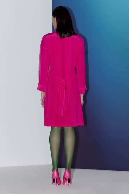 Shop Febo6 Pink Silk Round Neck Box Pleated Dress at Aza Fashions Shop_Febo6_Pink Silk Round Neck Box Pleated Dress _at_Aza_Fashions