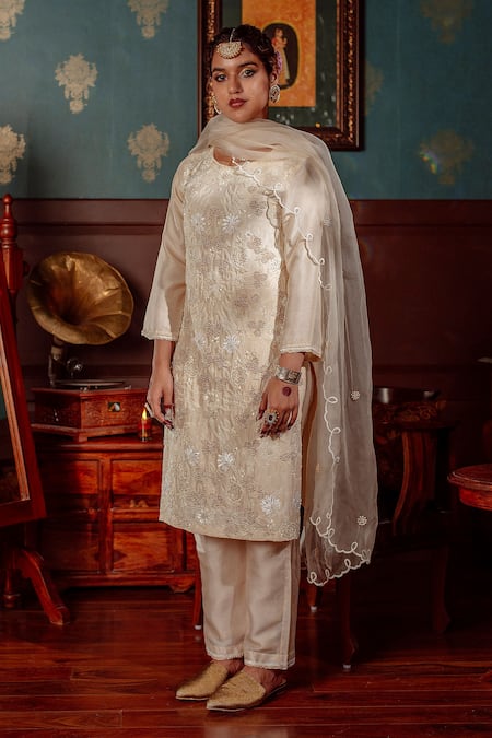 LAHARIO Pearl Sequin Embellished Kurta Pant Set 