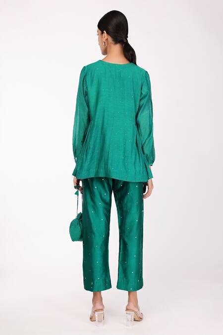 Shop Komal Shah Green Chanderi, Lining Butter Crepe Badla, Mukaish Embroidered Top And Pant Set at Aza Fashions Shop_Komal Shah_Green Chanderi, Lining Butter Crepe Badla, Mukaish Embroidered Top And Pant Set_at_Aza_Fashions