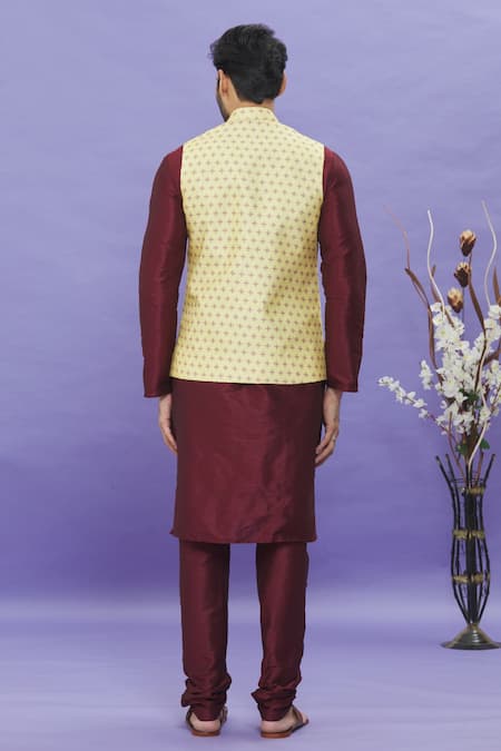 Shop Arihant Rai Sinha Yellow Silk Geometric Printed Art Banarasi Bundi at Aza Fashions Shop_Arihant Rai Sinha_Yellow Silk Geometric Printed Art Banarasi Bundi _at_Aza_Fashions