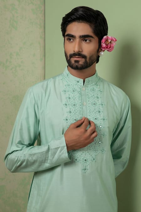 Shop Ankita Shahabadi Green Silk Embroidery Thread Abira Mirror Kurta at Aza Fashions Shop_Ankita Shahabadi_Green Silk Embroidery Thread Abira Mirror Kurta _at_Aza_Fashions