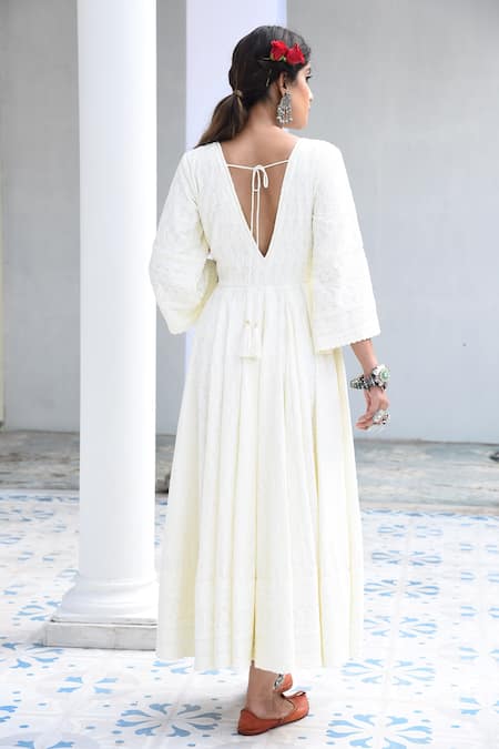 Shop_Monk & Mei By Sonia Anand_Cream Rayon Applique V-neck Falak Chikankari Embroidered Anarkali _at_Aza_Fashions