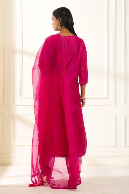 Shop Omana By Ranjana Bothra Pink Chanderi, Organza Embroidery, Cut Work Round Gul Floral Applique Kurta Set at Aza Fashions Shop_Omana By Ranjana Bothra_Pink Chanderi, Organza Embroidery, Cut Work Round Gul Floral Applique Kurta Set _at_Aza_Fashions