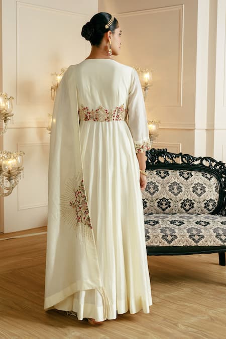 Shop_Nehha Nhata_Off White Chanderi Zari, Embroidery Round Neck Thread Work Anarkali With Dupatta _at_Aza_Fashions