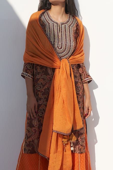 Shop Nadima Saqib Orange Chanderi Mirrors Border Embroidered Dupatta at Aza Fashions Shop_Nadima Saqib_Orange Chanderi Mirrors Border Embroidered Dupatta _at_Aza_Fashions