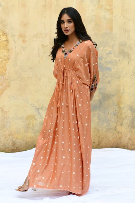 Shop_Label Niti Bothra_Peach Silk Embroidery V-neck 3d Rosette Motif Kaftan _at_Aza_Fashions