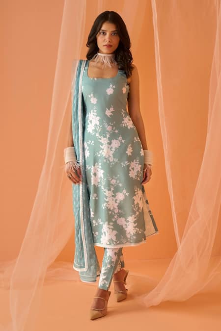 Shop_Lashkaraa_Green Chanderi Embroidery, Stones Square Neck Floral Print Kurta Set _at_Aza_Fashions