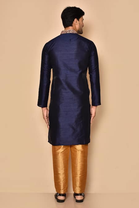 Arihant Rai Sinha Mandarin Collar Kurta Set 