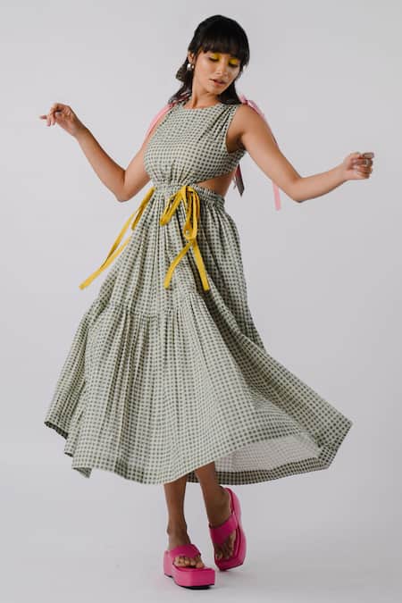 Tussah By Siddhi Shah Black Cotton Round Neck Tiered Dress Online at Aza Fashions Tussah By Siddhi Shah_Black Cotton Round Neck Tiered Dress _Online_at_Aza_Fashions