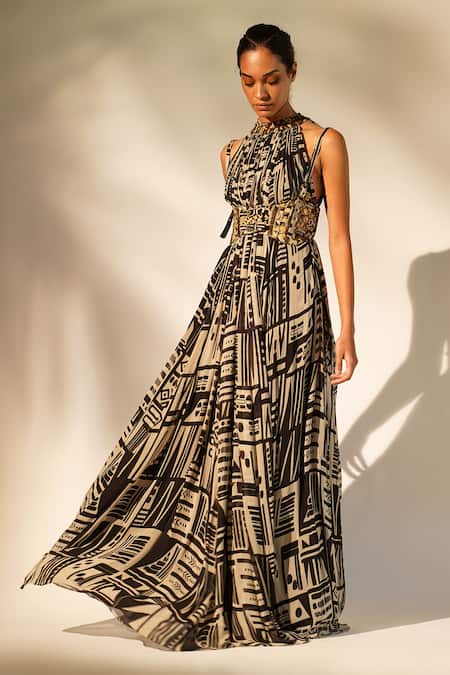 Buy_Nikita Mhaisalkar_White Embroidery Abstract Print Girdle _Online_at_Aza_Fashions