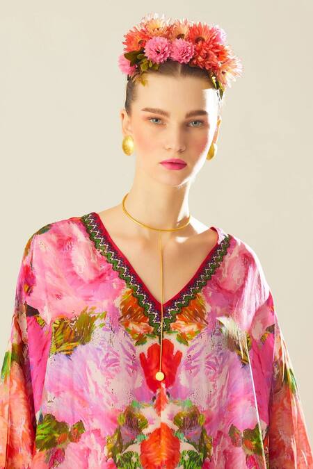 Buy_Rajdeep Ranawat_Coral Silk Embroidery V-neck Verusha Print Kaftan_Online_at_Aza_Fashions