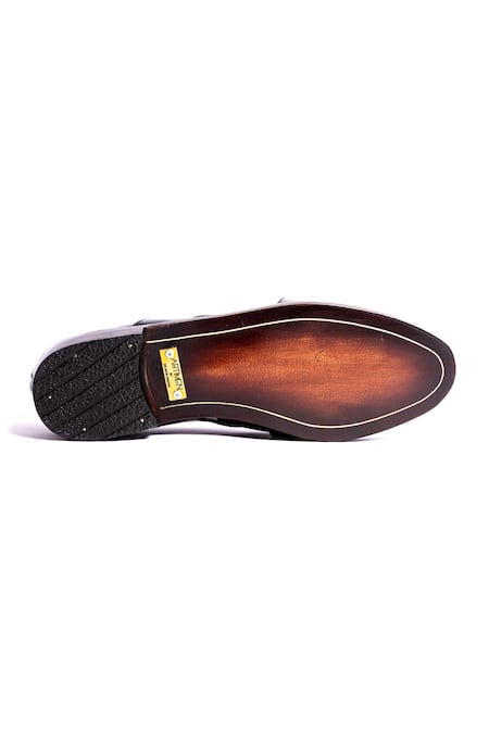Shop Artimen Black Paton Round Toe Peshawari Online at Aza Fashions Shop_Artimen_Black Paton Round Toe Peshawari _Online_at_Aza_Fashions