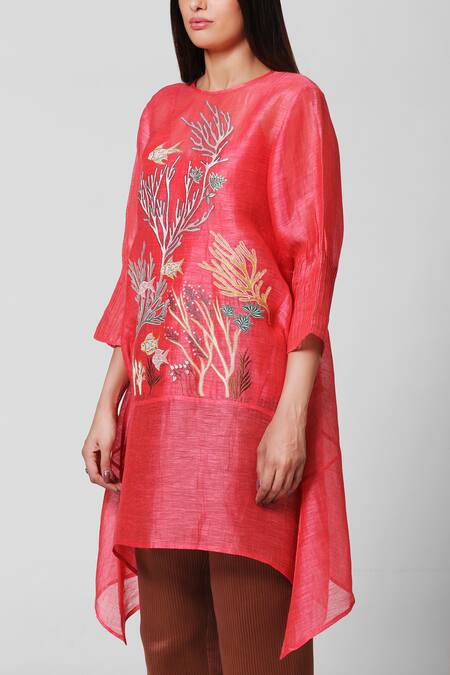 Oja Red 30% Silk, 70% Linen Round Kurta And Pant Set Online at Aza Fashions Oja_Red 30% Silk, 70% Linen Round Kurta And Pant Set _Online_at_Aza_Fashions