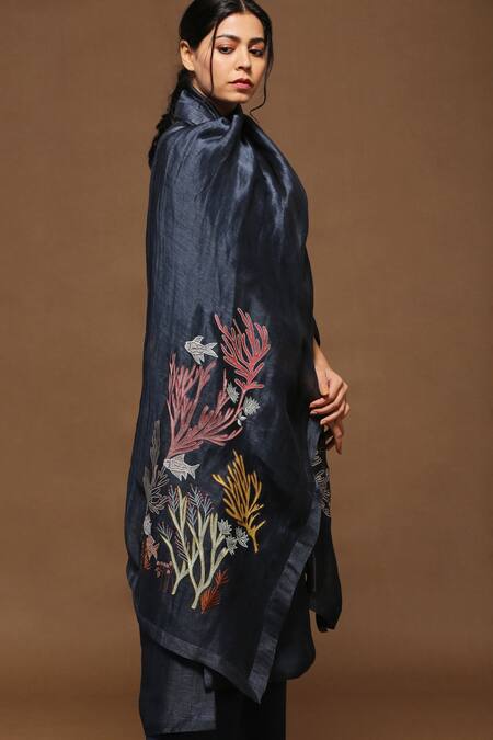 Oja_Blue Kurta And Stole Handloom Silk, Pant Textured Leaf, Fish Set _Online_at_Aza_Fashions