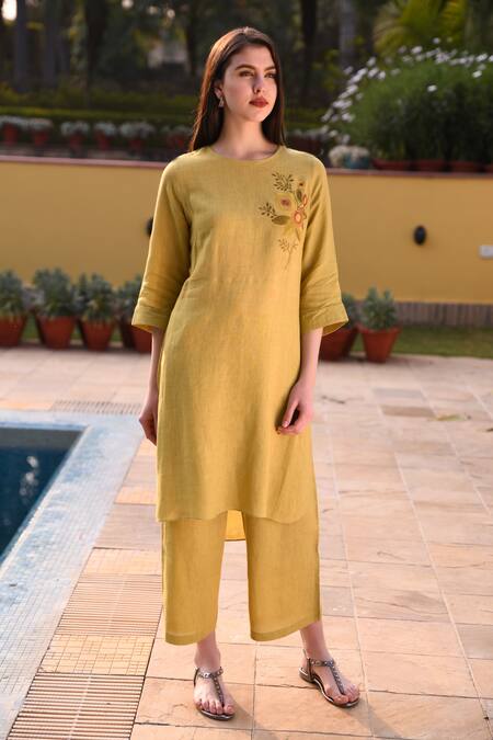 Buy_Linen Bloom_Yellow 100% Linen Round Hand Embroidered Kurta_Online_at_Aza_Fashions