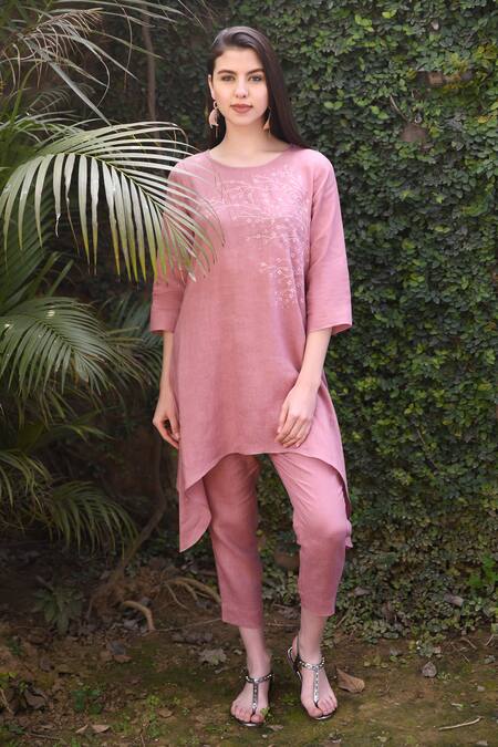 Linen Bloom_Pink 100% Linen Round Embroidered Tunic _Online_at_Aza_Fashions