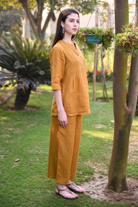 Buy_Linen Bloom_Yellow 100% Linen Notched Embroidered Top _Online_at_Aza_Fashions