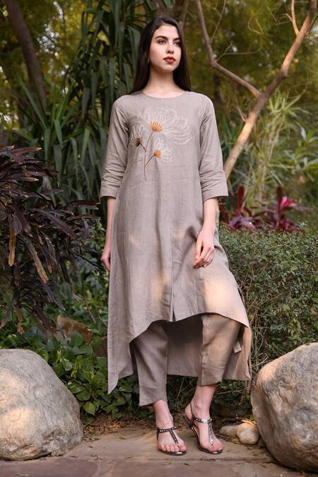 Linen Bloom_Grey 100% Linen Round Asymmetric Tunic _Online_at_Aza_Fashions