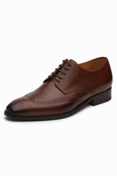 Dapper Shoes Brown Handcrafted Wingtip Brogue Shoes Online at Aza Fashions Dapper Shoes_Brown Handcrafted Wingtip Brogue Shoes_Online_at_Aza_Fashions
