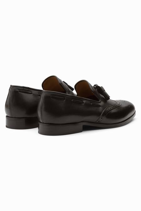 Shop Dapper Shoes Black Brogue Wingtip Tassel Loafers Online at Aza Fashions Shop_Dapper Shoes_Black Brogue Wingtip Tassel Loafers_Online_at_Aza_Fashions