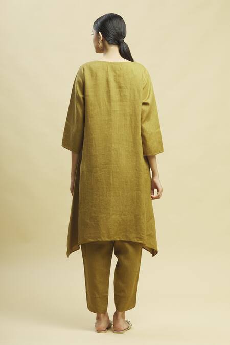 Shop Linen Bloom Green 100% Linen Round Tunic at Aza Fashions Shop_Linen Bloom_Green 100% Linen Round Tunic_at_Aza_Fashions