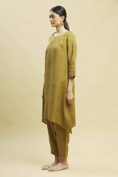 Shop Linen Bloom Green 100% Linen Round Tunic Online at Aza Fashions Shop_Linen Bloom_Green 100% Linen Round Tunic_Online_at_Aza_Fashions