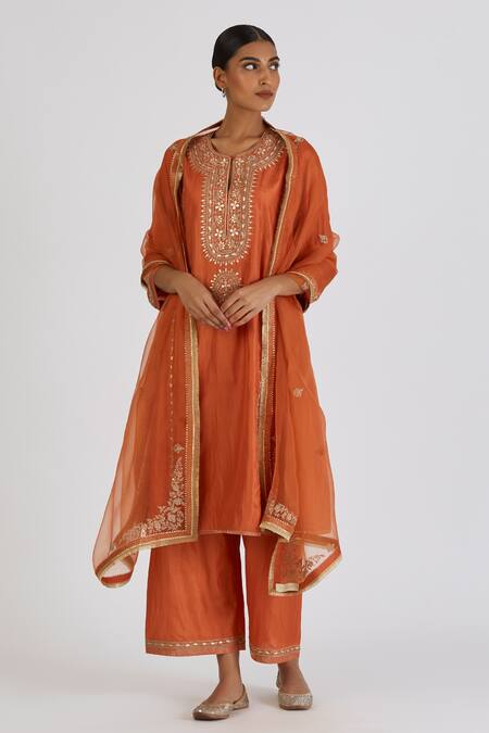 Lajjoo C_Orange Organza Embroidery Zardozi Vallika Dupatta _Online_at_Aza_Fashions