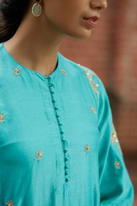 Shop Vashisht Guru Dutt Blue Raw Silk, Handloom Chanderi Floral Round Embroidered Short Kurta And Pant Set Online at Aza Fashions Shop_Vashisht Guru Dutt_Blue Raw Silk, Handloom Chanderi Floral Round Embroidered Short Kurta And Pant Set _Online_at_Aza_Fashions